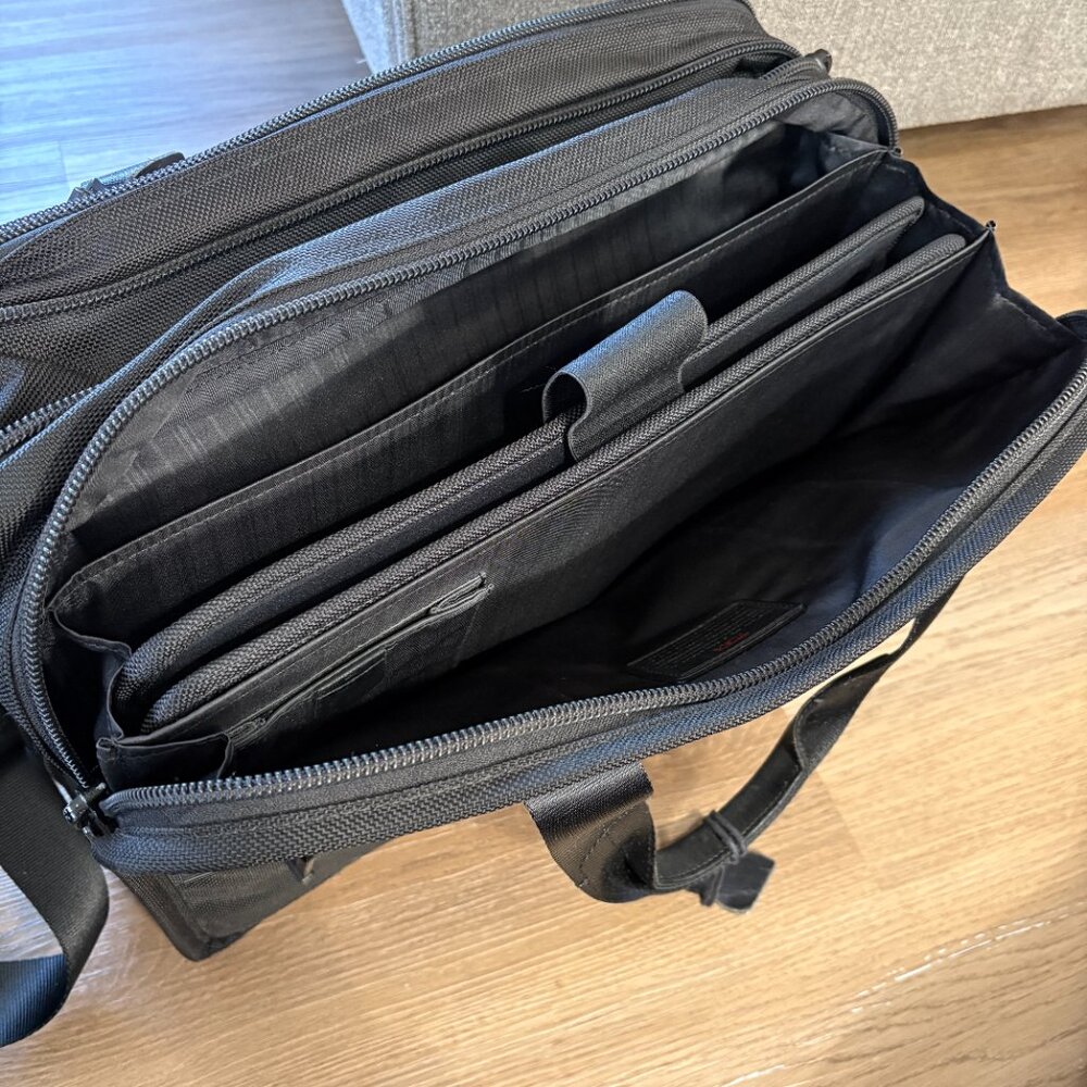 Tumi Alpha Briefcase Ballistic Laptop Bag Black Nylon Expandable 26141DH - Picture 7 of 11